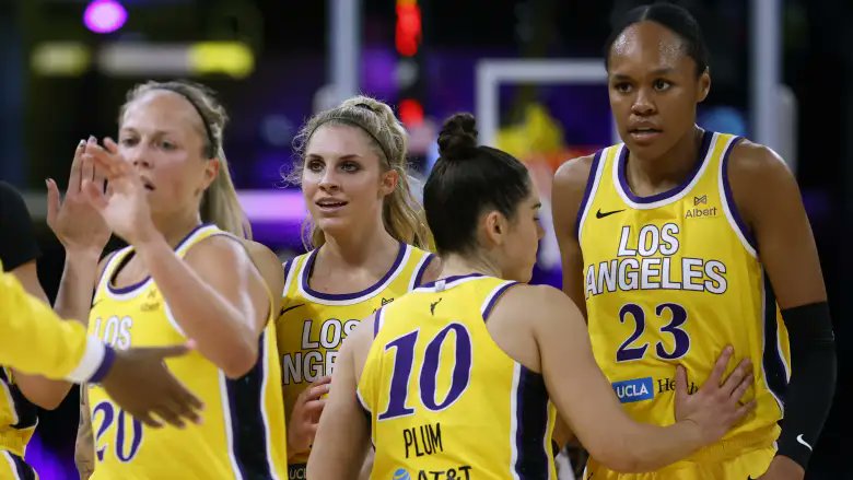 MoreauSportsCo's tweet image. Lynne Roberts on Los Angeles Sparks
“It’s tying together. It’s getting people healthy…we don't run a traditional system and it takes time….there’s a sense of where these guys are starting to play to win and not just play and hope we win. That’s a mindset, that’s a different…