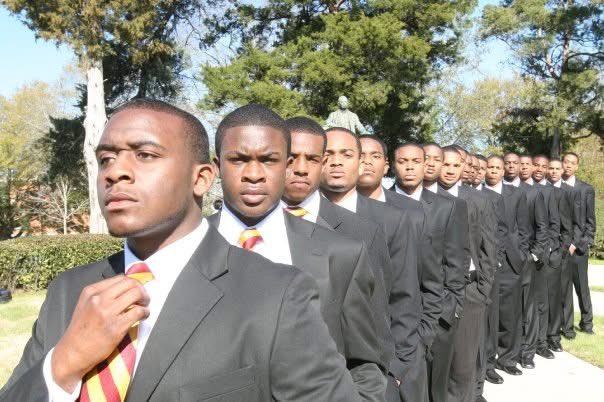 _ian_evans's tweet image. The “Tuskegee Gentleman” campaign from 2010 curated by @_ian_evans for the “Gentlemen of Quality” article for The Black Collegian Magazine.
The Tuskegee Gentleman is Man of high quality that has been selected to engage in the University’s world-renowned educational experience.