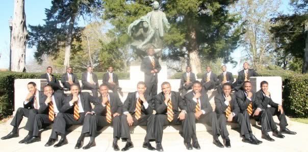 _ian_evans's tweet image. The “Tuskegee Gentleman” campaign from 2010 curated by @_ian_evans for the “Gentlemen of Quality” article for The Black Collegian Magazine.
The Tuskegee Gentleman is Man of high quality that has been selected to engage in the University’s world-renowned educational experience.