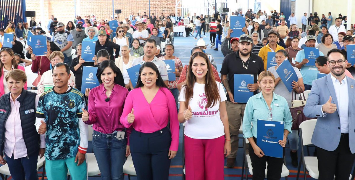 LibiaDennise's tweet image. Estamos haciendo equipo por San Felipe y hoy lo demostramos con hechos.
🏠 Entregamos escrituras a familias que después de años de esfuerzo y espera, por fin tienen certeza sobre lo que les pertenece. Porque el papelito habla… y hoy ese papelito les da paz y tranquilidad.
🏃🏽♀️💃🏽…