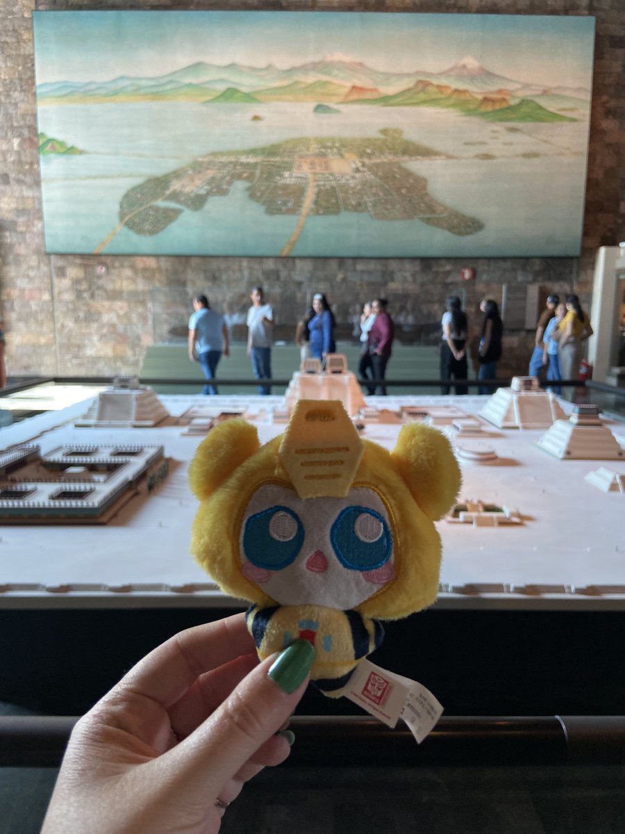 JustPrimePod's tweet image. Day 3 in Mexico City and took bee to explore the national museum of anthropology
