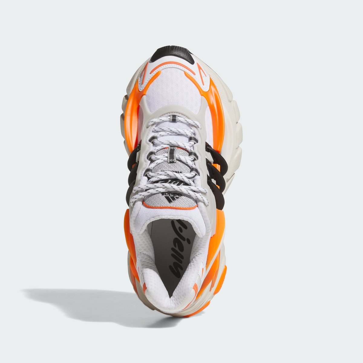 EldenMonitors's tweet image. Official looks at the Pharrell x Adidas Jellyfish dropping August 15