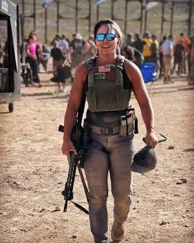 LondonSparkle1's tweet image. I love Tulsi Gabbard! Badass in so many amazing ways. Very impressed by her🇺🇸🇺🇸🇺🇸