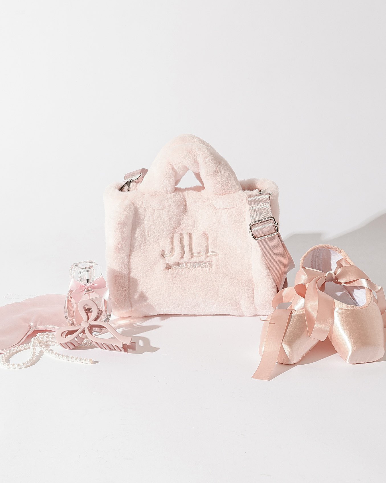 トートバッグ JILLSTUART FLUFFY SMALL CROSS TOTE BAG 4BNY516 JILLSTUART(ジルスチュアート) トートバッグ(レディース) - 海外