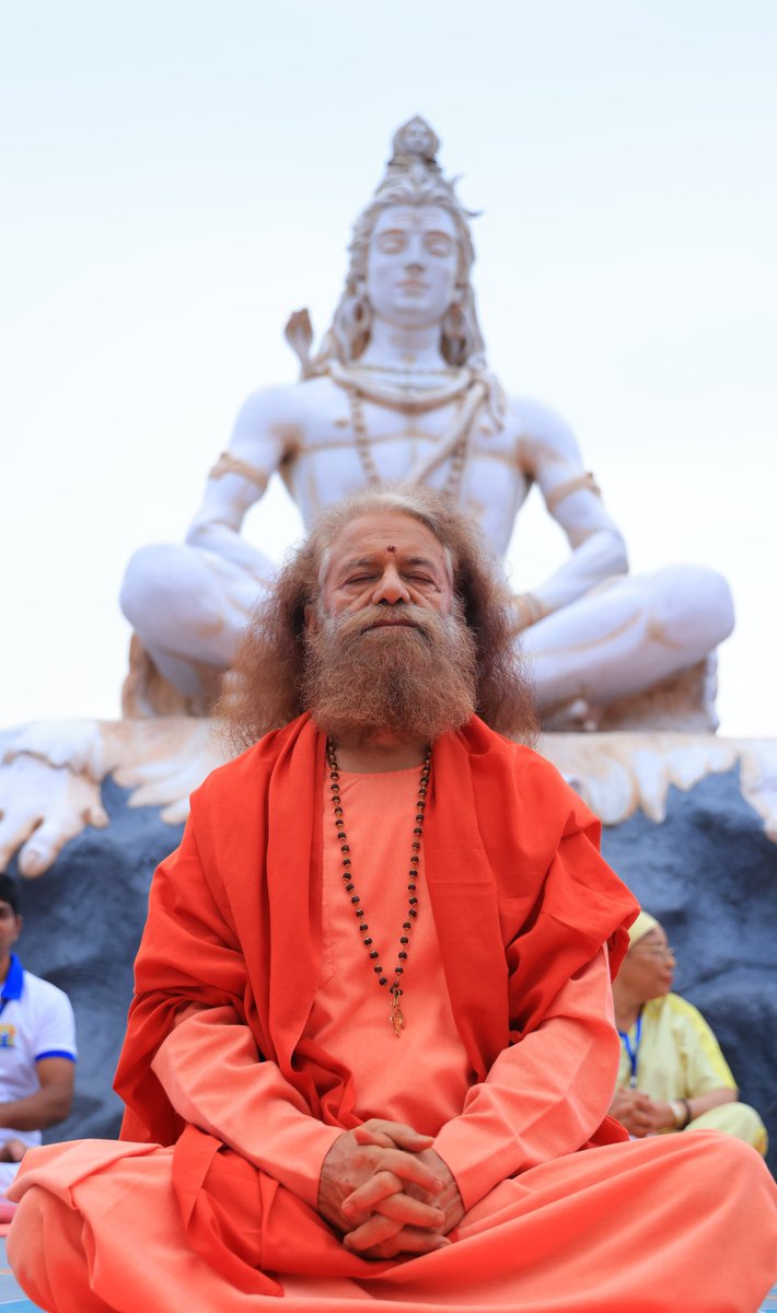 Pujya Swamiji (@pujyaswamiji) on Twitter photo рд╢реНрд░рд╛рд╡рдг рдорд╛рд╕ рдХреА рд╢рд┐рд╡рдордпреА рд╢реБрдн рдмреЗрд▓рд╛ рдореЗрдВ, рдорд╣рд╛рд╢рд┐рд╡рд░рд╛рддреНрд░рд┐ рдХреЗ рдкрд╛рд╡рди рдкрд░реНрд╡ рдкрд░ рдорд╛рдВ рдЧрдВрдЧрд╛ рдХреЗ рддрдЯ рд╕реЗ <a href="/ParmarthNiketan/">Parmarth Niketan</a> рдХреА рдУрд░ рд╕реЗ рдЖрдк рд╕рднреА рдХреЛ рд╢реБрднрдХрд╛рдордирд╛рдПрдБ! рд╣рд░-рд╣рд░ рдорд╣рд╛рджреЗрд╡! реР рдирдордГ рд╢рд┐рд╡рд╛рдпред
#Mahashivratri2025 #Shivratri #Mahadev #Shiva #Shiv #Bholenath #LordShiva #HarHarMahadev #Mahakal #OmNamahShivaya рд╢реНрд░рд╛рд╡рдг рдорд╛рд╕ рдХреА рд╢рд┐рд╡рдордпреА рд╢реБрдн рдмреЗрд▓рд╛ рдореЗрдВ, рдорд╣рд╛рд╢рд┐рд╡рд░рд╛рддреНрд░рд┐ рдХреЗ рдкрд╛рд╡рди рдкрд░реНрд╡ рдкрд░ рдорд╛рдВ рдЧрдВрдЧрд╛ рдХреЗ рддрдЯ рд╕реЗ <a href="/ParmarthNiketan/">Parmarth Niketan</a> рдХреА рдУрд░ рд╕реЗ рдЖрдк рд╕рднреА рдХреЛ рд╢реБрднрдХрд╛рдордирд╛рдПрдБ! рд╣рд░-рд╣рд░ рдорд╣рд╛рджреЗрд╡! реР рдирдордГ рд╢рд┐рд╡рд╛рдпред
#Mahashivratri2025 #Shivratri #Mahadev #Shiva #Shiv #Bholenath #LordShiva #HarHarMahadev #Mahakal #OmNamahShivaya