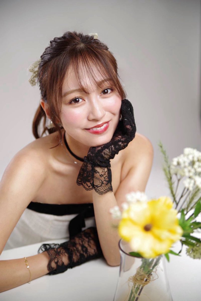 今日でデビュー11周年。
そしてアイオケ5周年。

これからも萌日香らしく頑張るので、素敵な想い出を皆様と作っていきたいです！

末長くよろしくお願いします🥰