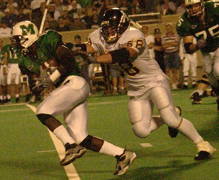 SSN_AppState's tweet image. 36 Days Till @AppState_FB
During his career, Josh Jeffries (1999-2002) had 36 sacks, which ranks 1st in App State Football History.