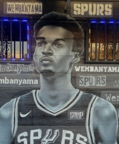 Expect the Victor Wembanyama's mural to get an upgrade at Rudy's Seafood soon. 

Was told Wemby loved his mural but wanted to have some color in his b/c he saw Jeremy Sochan's mural and how colorful it is.... 😅😅 #nba #porvida #sanantonio #gospursgo