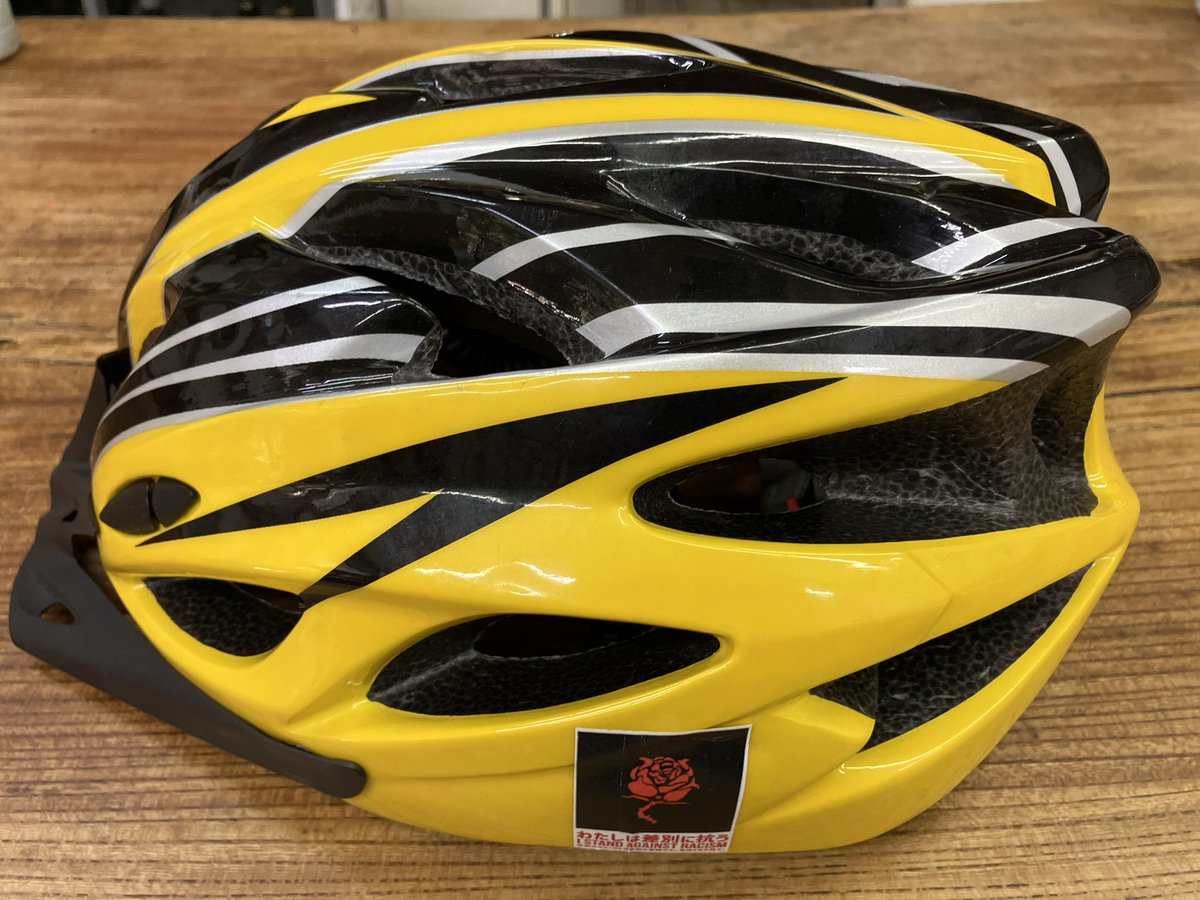 本日は(水)定休日です
最高気温35℃の日が続きそうです
睡眠と栄養で生き延びます

オレンジのかきぞえ食堂のTシャツを着て外に出るのは間違われそうなのでやめておく
暑いけどチャリに乗る時はヘルメット