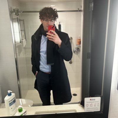 Roy tweet media