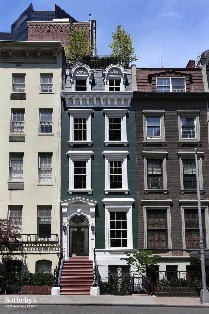 cityaestheticss's tweet image. Imagine if houses like this were available for an affordable price in a city near you…