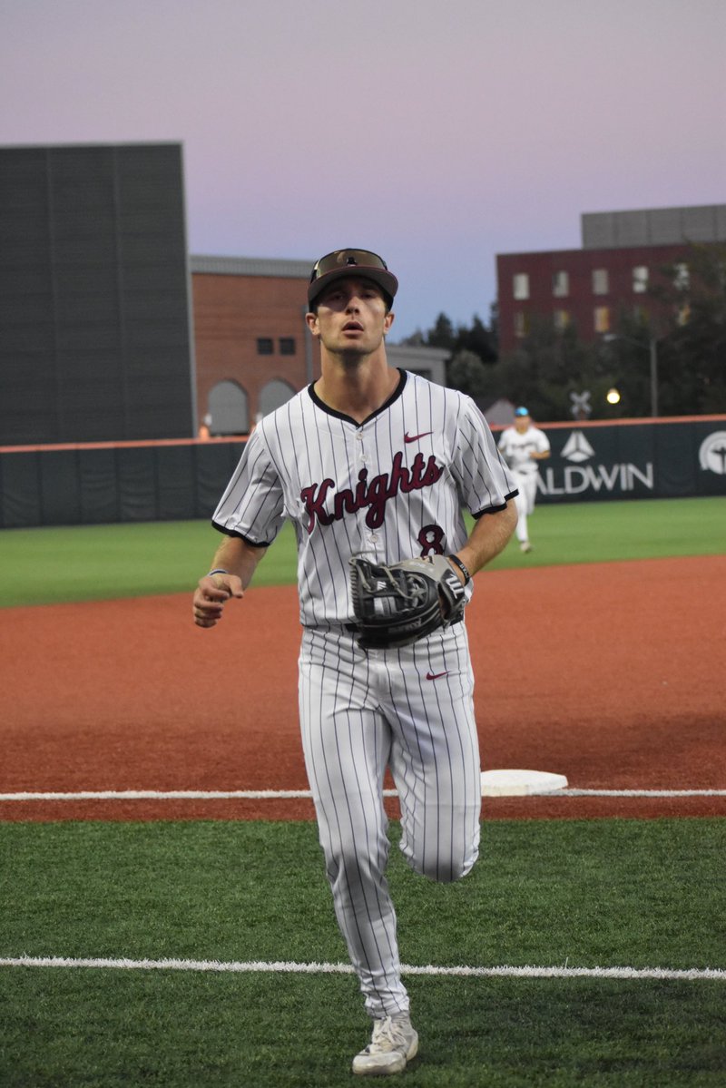 CorvKnights's tweet image. Blake Wilson of @UW_Baseball came up big with a two-run single in the 2nd. After two complete innings in Nanaimo, Knights 4, NightOwls 2.