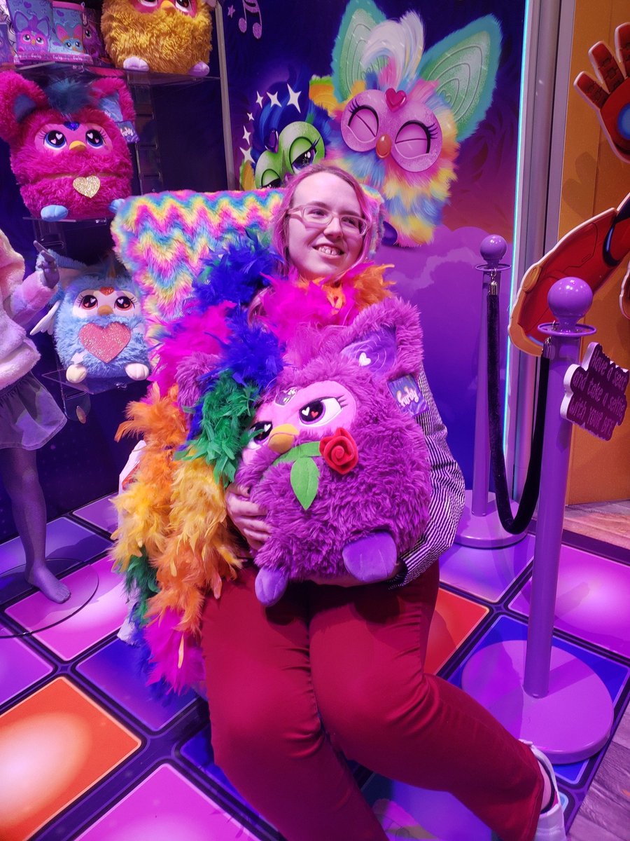 misswhynowhy's tweet image. i sat in the same exact chair as hasbro ceo chris cocks
i wore the same exact feather boa. we breathed the same air.