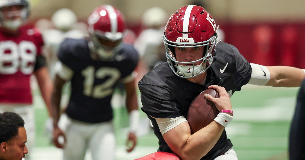 Charlie_Potter's tweet image. Ty Simpson shares his message to Crimson Tide fans, via @QBReps:
"When I get on the field, Alabama fans should know that I'm going to do everything it takes to win.
"I'm going to make sure that I'm the toughest guy on the field."
🔗 on3.com/teams/alabama-…