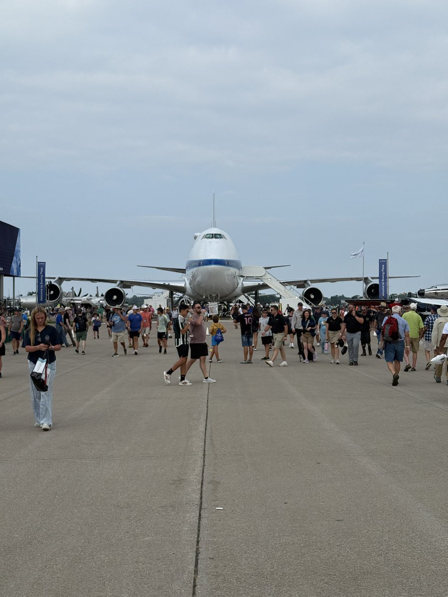 GlobalAir's tweet image. Your GlobalAir.com team is at AirVenture and we are got our exploring on today! Follow our time in OshKosh on all our social platforms! ✈️🛩️🛫🚁

#OSH25 #oshkosh #airventure #globalaircom