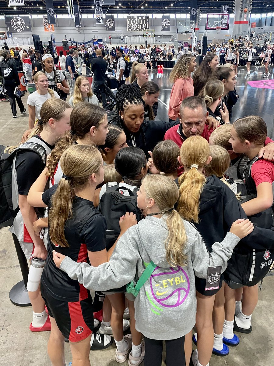 FiFaidley's tweet image. First Nike EYBL Nationals in the books and it was a great experience. Played against some of the top teams in the country and got to do it with the best teammates I could ever ask for. 3rd place was short of the ultimate goal but we will be back again next year