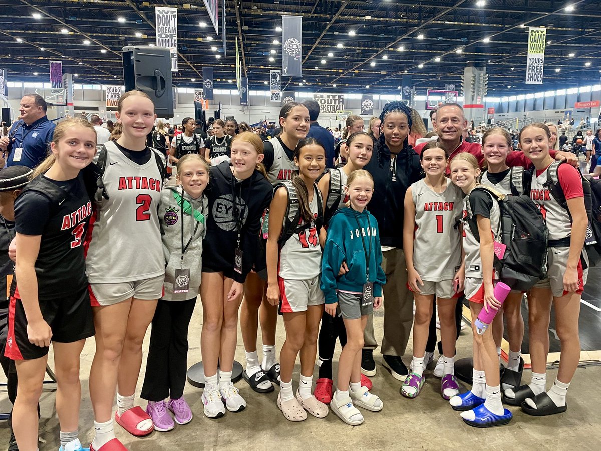 FiFaidley's tweet image. First Nike EYBL Nationals in the books and it was a great experience. Played against some of the top teams in the country and got to do it with the best teammates I could ever ask for. 3rd place was short of the ultimate goal but we will be back again next year