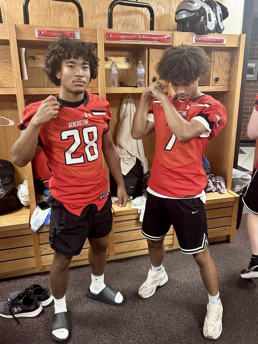 KCRedStorm2026's tweet image. Shinji Pollard @ShinjiPollard &amp;amp; Eric Seigel @SeigelEric23 on their recruiting visit to Benedictine University @RavenFootballBC 
The pair of lockdown corners for @PiratesPiperFB @coleworld50