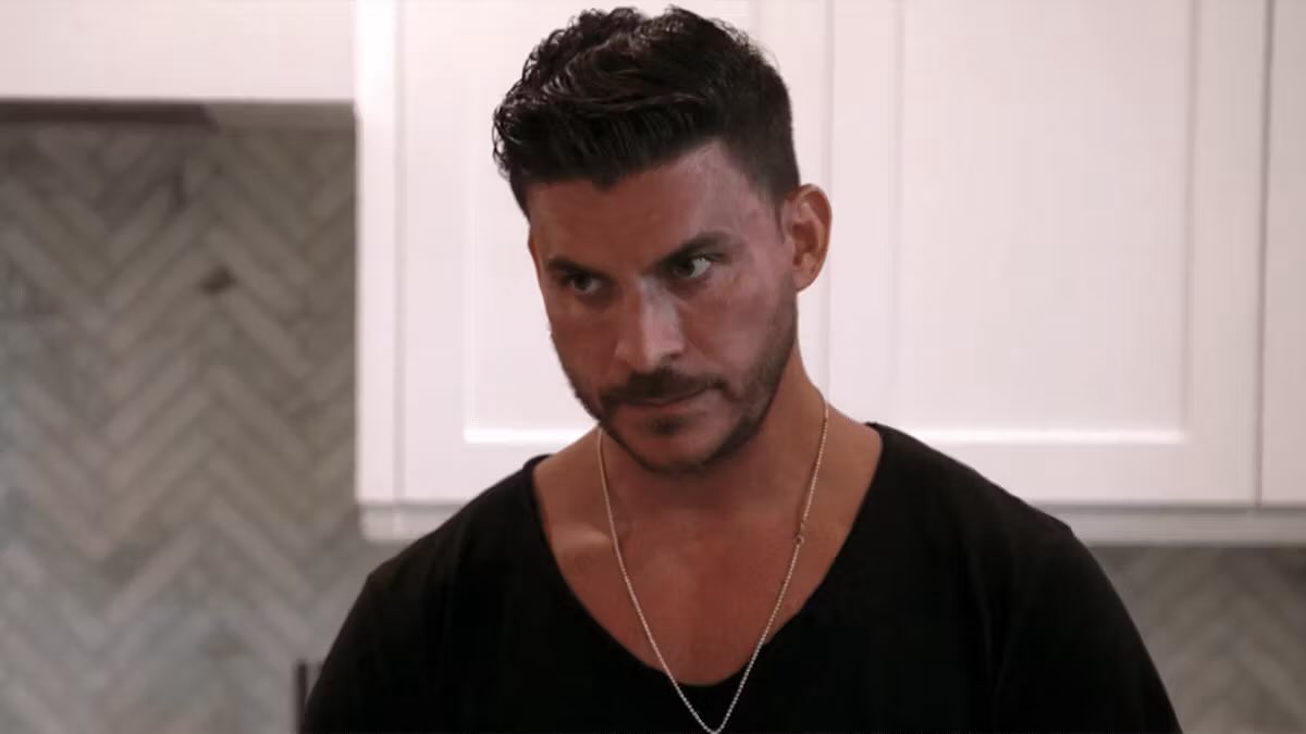 nosmokenomore's tweet image. Jax Taylor is pissed that Luke went on the Viall Files 😂 #TheValley