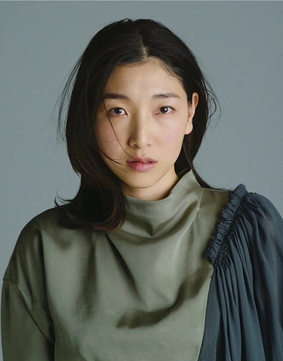 uahan2's tweet image. 김도연, ‘다음 소희’ 정주리 감독 &lt;도라&gt; 출연... 안도 사쿠라와 호흡
바닷가 마을 배경으로, 신체적·정신적 아픔을 갖고 있는 한 소녀가 또 다른 여성을 만나면서 치유받는 이야기
오는 8월 남해에서 크랭크인
isplus.com/article/view/i…