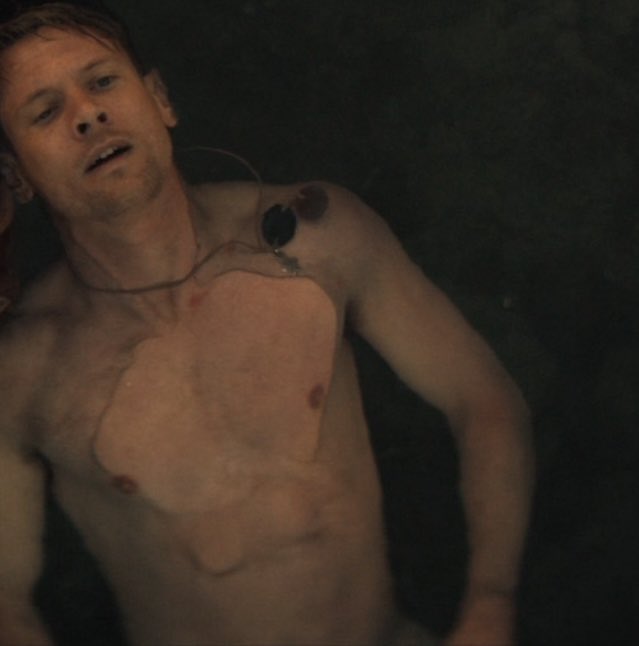 jack o’connell as paddy mayne is too much for me to handle. Hes so fine im losing it