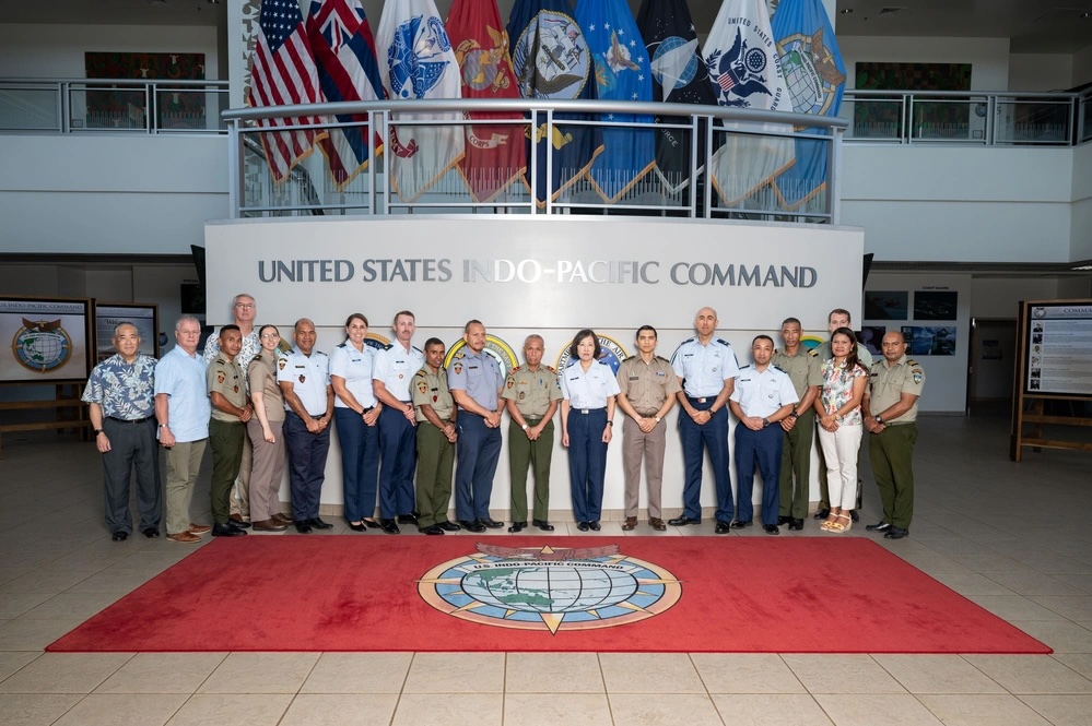 INDOPACOM's tweet image. 🇺🇸🤝🇹🇱
#USINDOPACOM welcomes a Timor-Leste Defence Force delegation for Bilateral Defense Discussions focused on expanding military cooperation, #MaritimeSecurity, & reinforcing a #FreeAndOpenIndoPacific among #AlliesAndPartners.
🔗: bit.ly/3GO7HrF