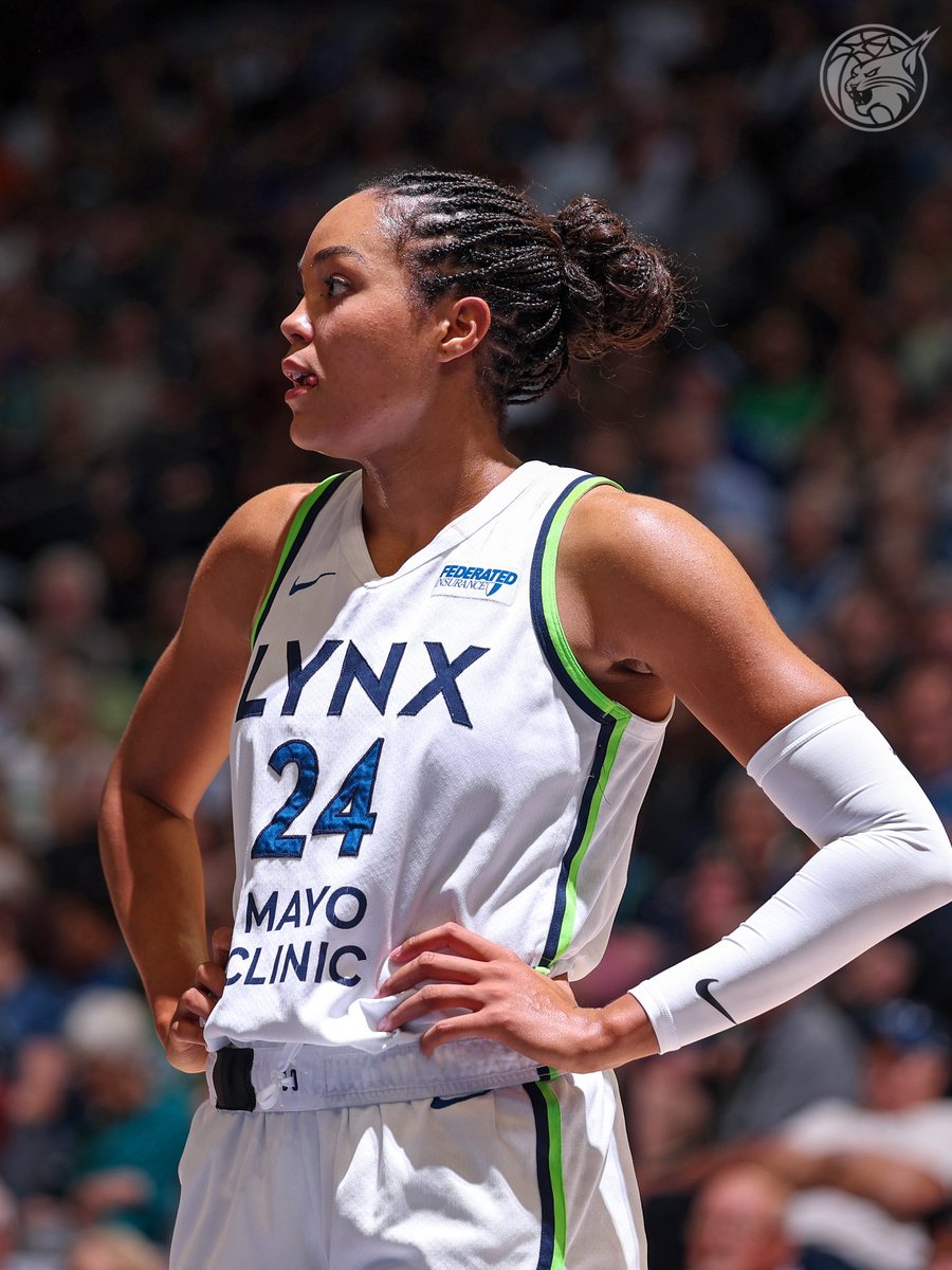 minnesotalynx's tweet image. 4 BLKS.
1 STL.
get you an MVP that plays defense too. 🔒