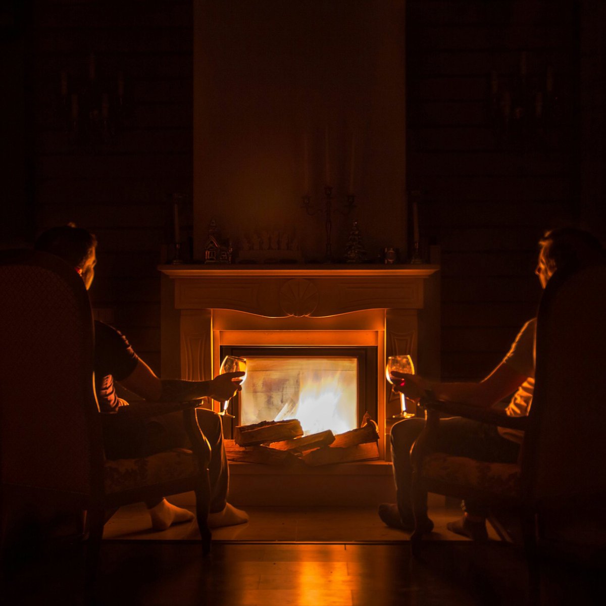 6ixbuzztv's tweet image. Premier Doug Ford says PM Mark Carney stayed at his cottage until 12:30 am last night “chatting in front of the fireplace solving all the world’s problems”