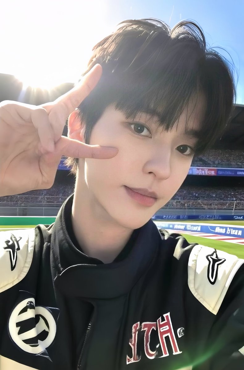 songhapic's tweet photo. 🏎️🏁

#SMTR25 #SONGHA #송하 
#SMTOWN #SMNBG https://t.co/3p8X2mJk90