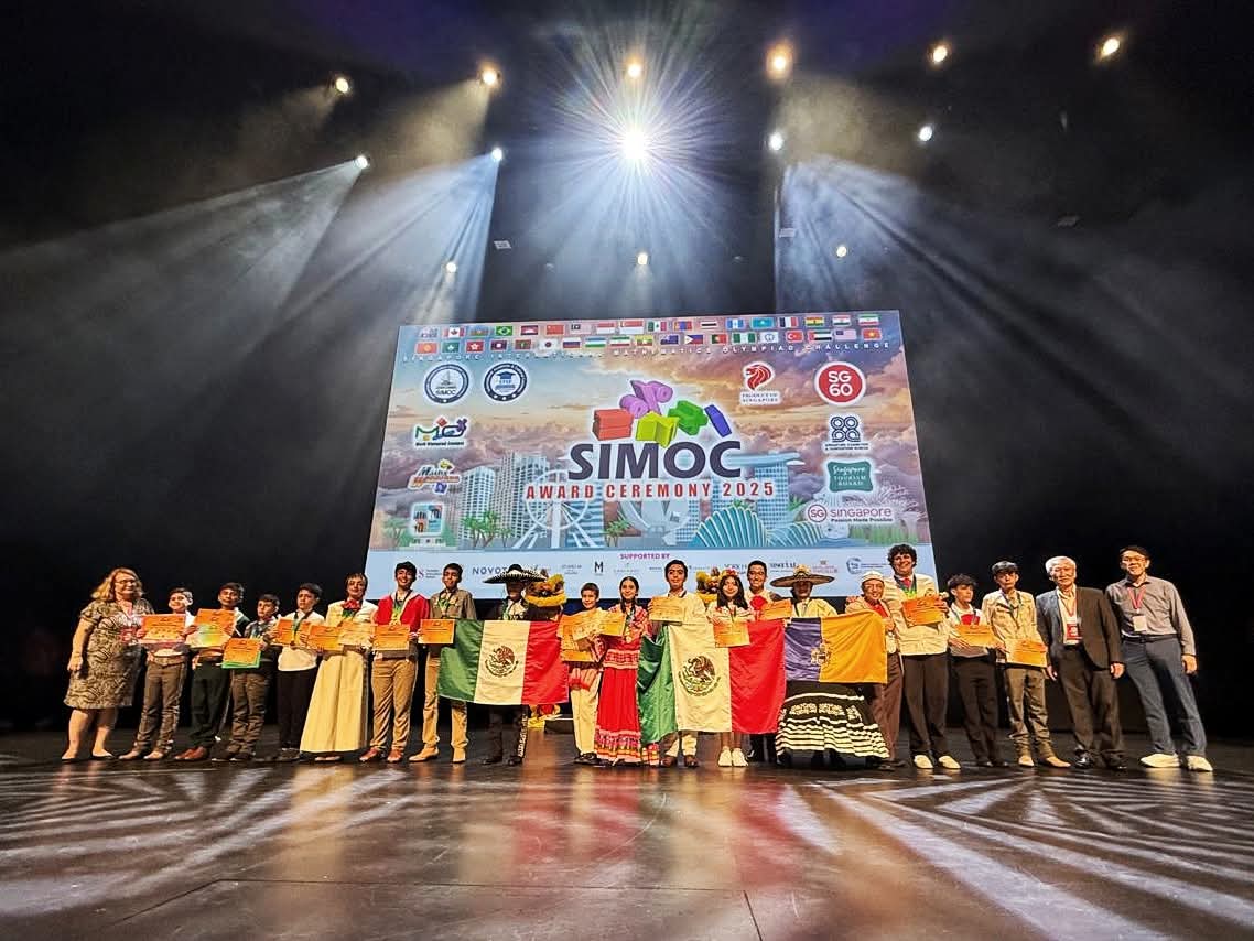 Clemente Castañeda H (@clementech) on Twitter photo 🇲🇽 Niñas y niños jaliscienses hicieron historia en la Olimpiada Internacional de Matemáticas SIMOC 2025, tras obtener 111 medallas y lograr su mejor resultado en esta competencia.
Gracias al respaldo de <a href="/SecEducacionJal/">Secretaría de Educación Jalisco</a>, 34 estudiantes tuvieron la oportunidad de representar a 🇲🇽 Niñas y niños jaliscienses hicieron historia en la Olimpiada Internacional de Matemáticas SIMOC 2025, tras obtener 111 medallas y lograr su mejor resultado en esta competencia.
Gracias al respaldo de <a href="/SecEducacionJal/">Secretaría de Educación Jalisco</a>, 34 estudiantes tuvieron la oportunidad de representar a