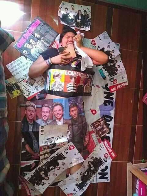 asitwasmalik's tweet photo. Me encontro exatamente assim nesse momento
#15YearsOfOneDirection https://t.co/axr7rcCEES