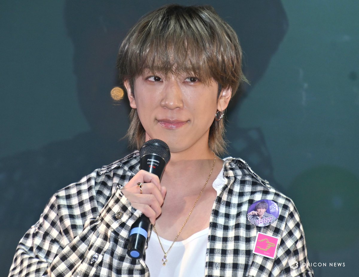 NEWS小山慶一郎、 第1子誕生発表後初公の場で笑顔✨️ 加藤シゲアキ