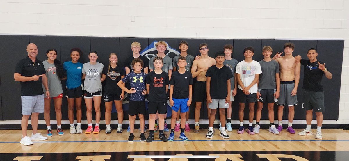 Really enjoyed Elite camp Day #1.  Kids worked hard and had great attention to detail.  Blessed to work with great kids!!  Can’t wait for Day 2!!
