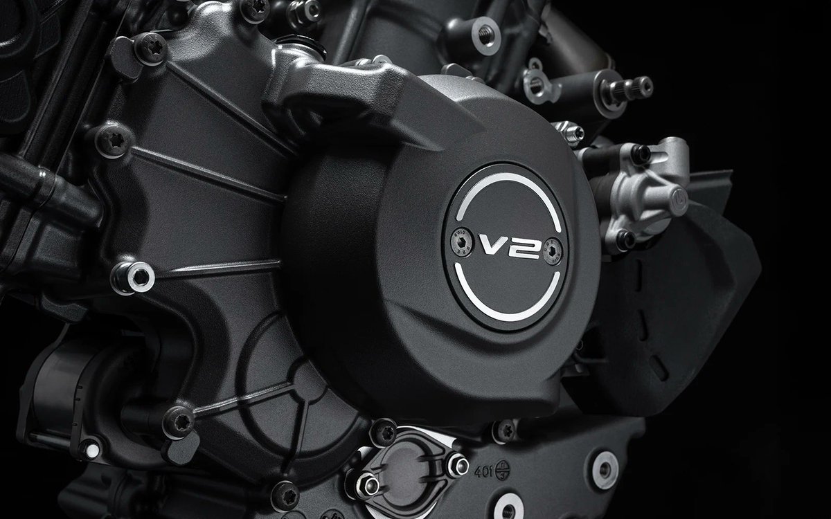 responsejp's tweet image. ドゥカティ初のミドル専用設計エンジン「V2」が日本上陸！ 新型『パニガーレV2』から新章が始まる
response.jp/article/2025/0…

#ducati #v2 #v2panigale #panigale