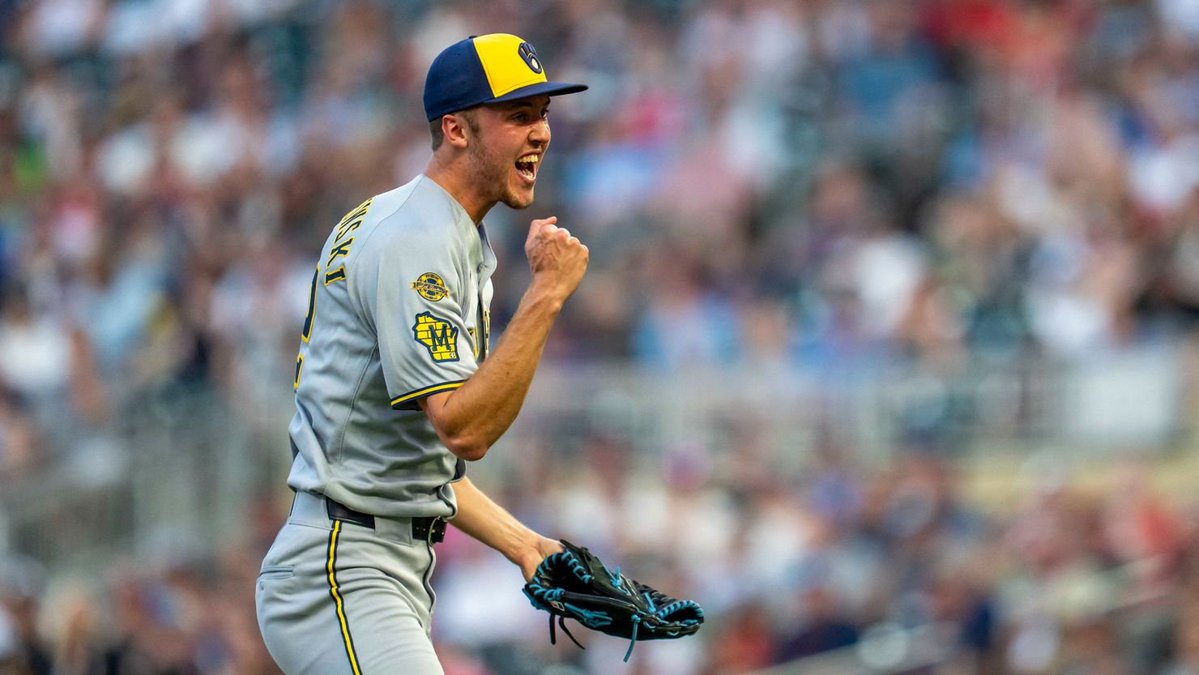 JustBB_Media's tweet image. 101+ MPH pitches thrown by starters this year:
Jacob Misiorowski - 39
Every other starter in MLB combined - 17