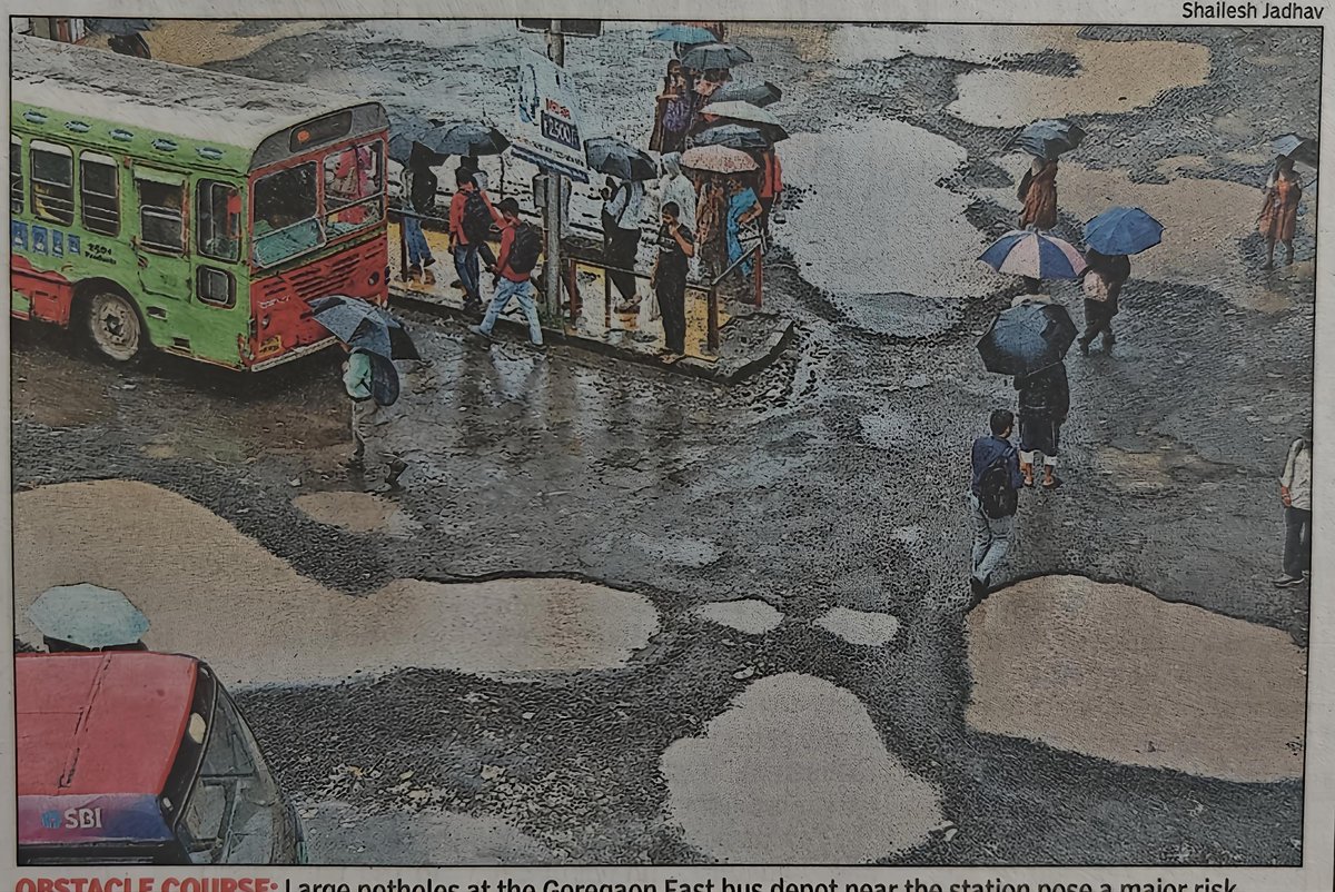 #Potholes are back all over #Mumbai .....Ek thank you toh banta hai...
#ThankYou #Muncipal #Commissioner #BhushanGagrani