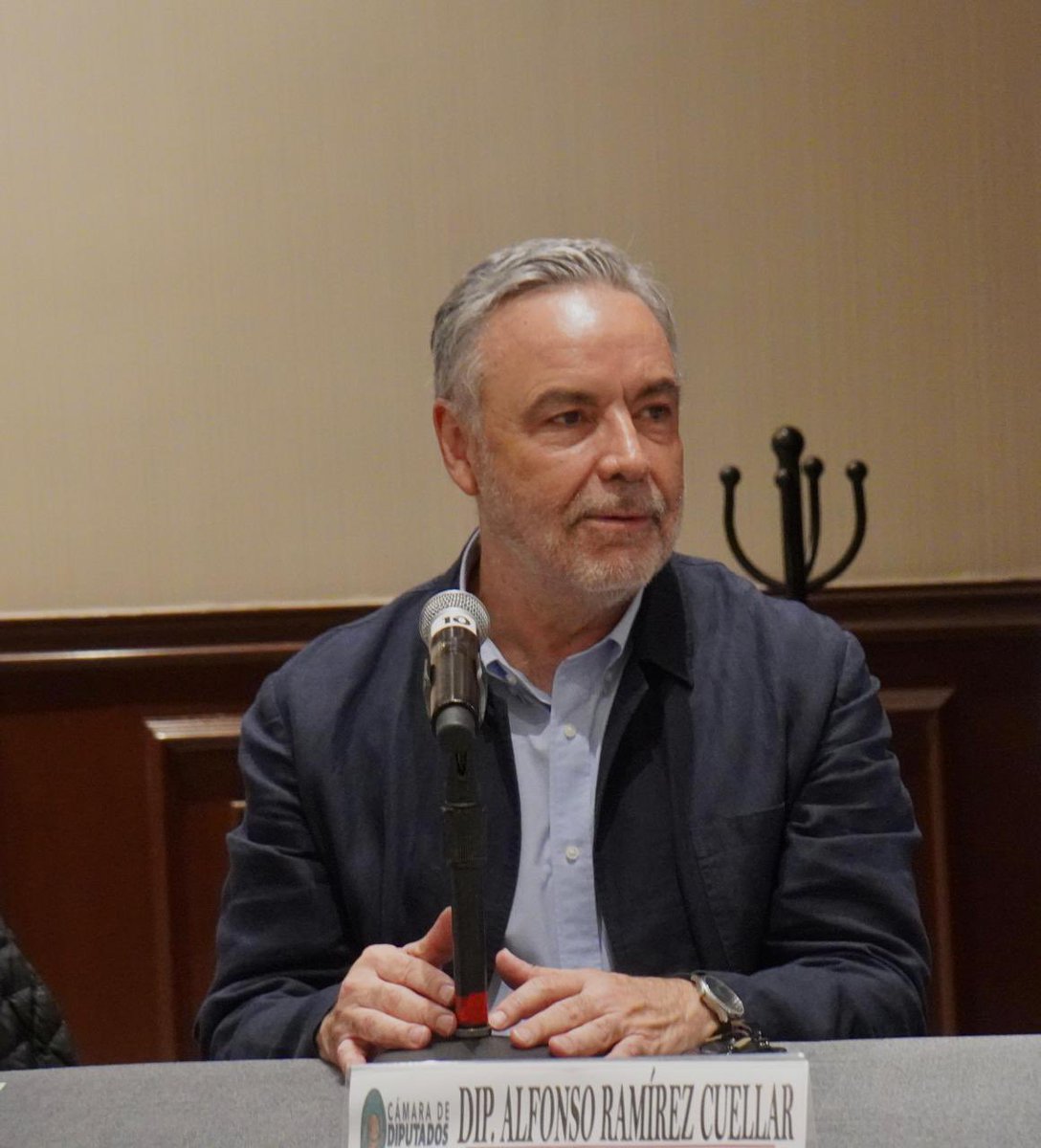 aramirezcuellar's tweet image. Con gran éxito y trascendencia se llevó a cabo la reunión entre los Ministros de la @SCJN, @HugoAguilarOrti y @AristidesRodri, con los líderes de los principales sindicatos y centrales obreras del país. Un paso firme para acercar la justicia a todos los sectores de la sociedad…