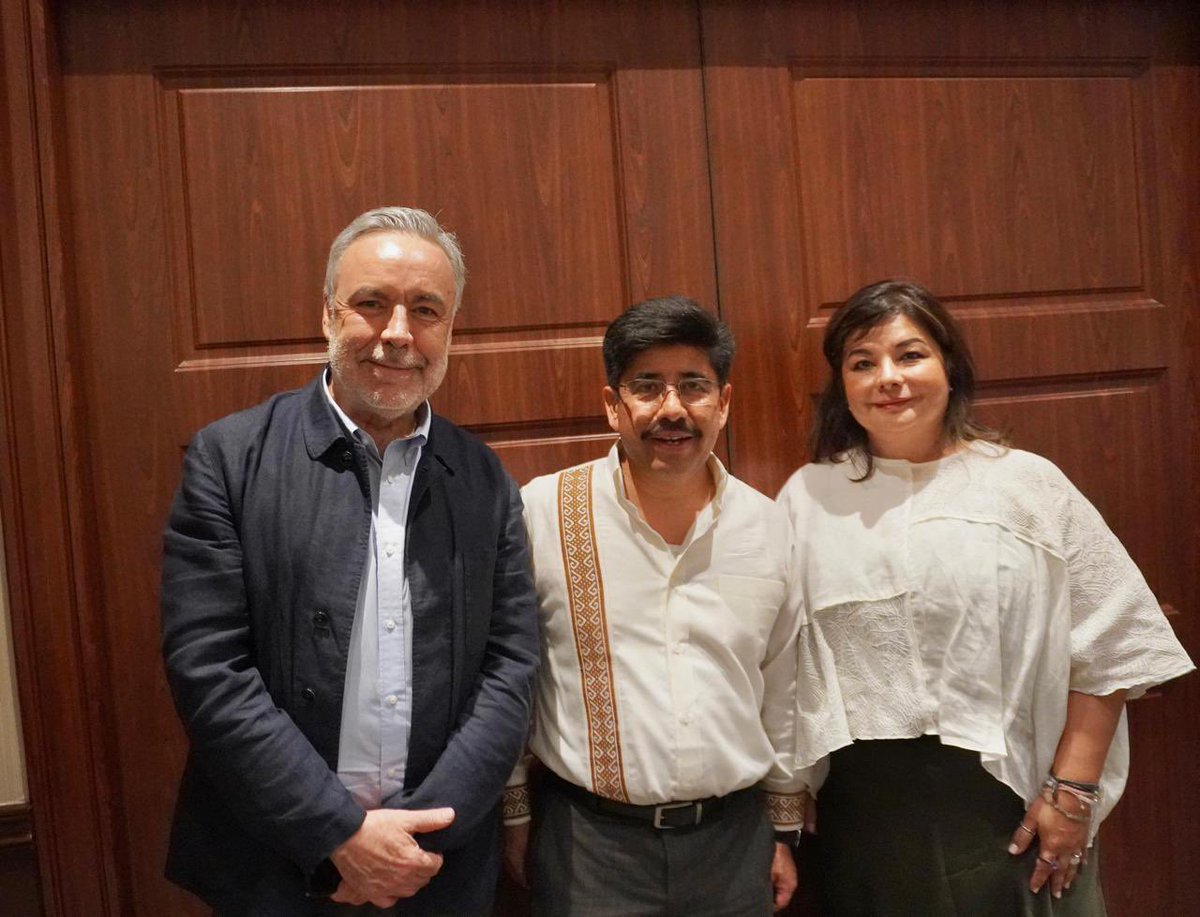 aramirezcuellar's tweet image. Con gran éxito y trascendencia se llevó a cabo la reunión entre los Ministros de la @SCJN, @HugoAguilarOrti y @AristidesRodri, con los líderes de los principales sindicatos y centrales obreras del país. Un paso firme para acercar la justicia a todos los sectores de la sociedad…