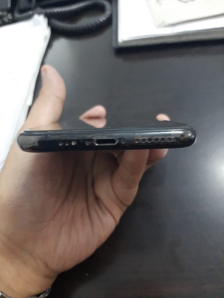 fkpollll's tweet photo. iphone xs 64gb ex inter
bh 75% ori
kamera D/B jernih
suara jernih
semua masih oke
2.500.000 boleh nego dan boleh keep sampe agustus/september lok tangerang bsd sekitarnya https://t.co/7TKwbfLbFt