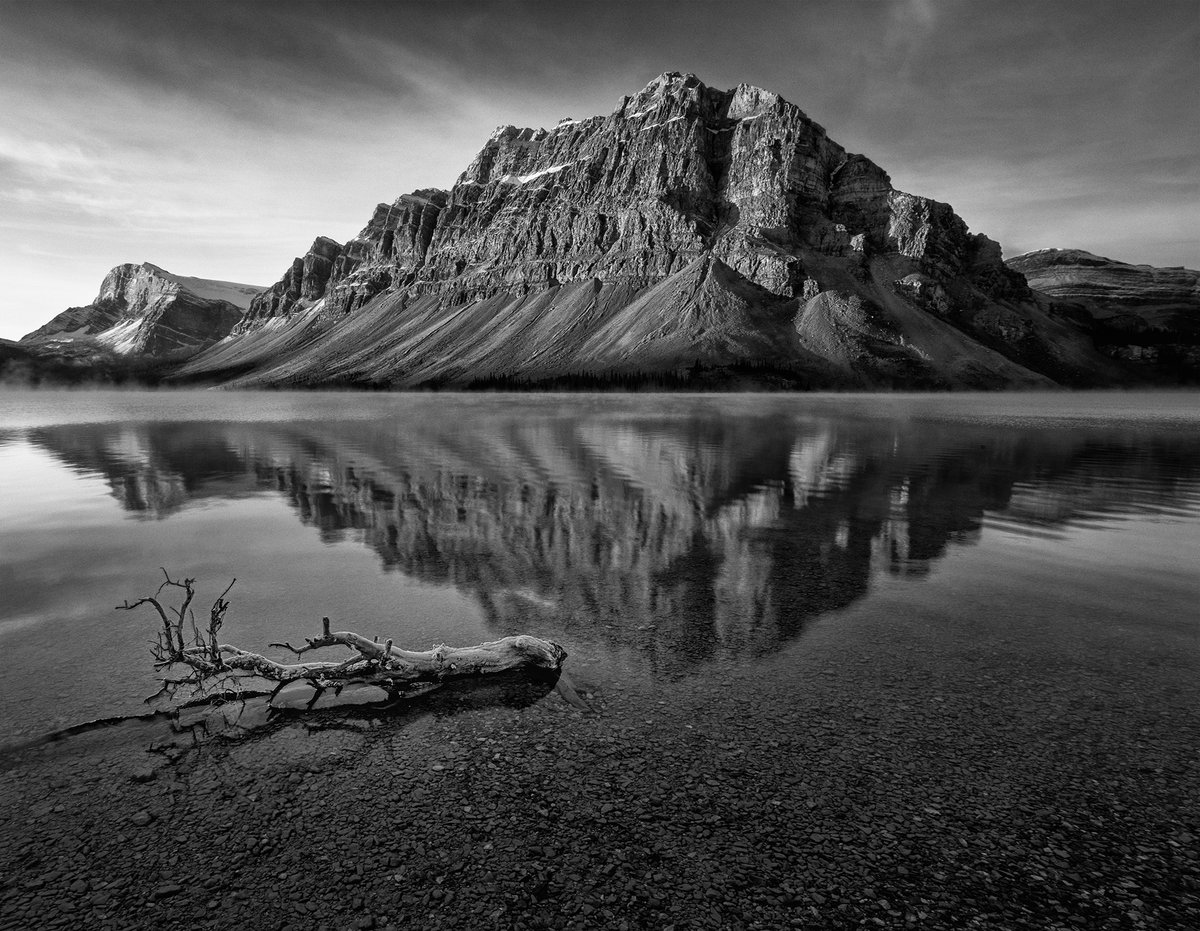 frpaulkammen's tweet image. Editing some files from last fall, I liked this morning at Bow Lake along the Ice Fields Parkway. Hope to make it back down the road. #landscapes #canada #banff