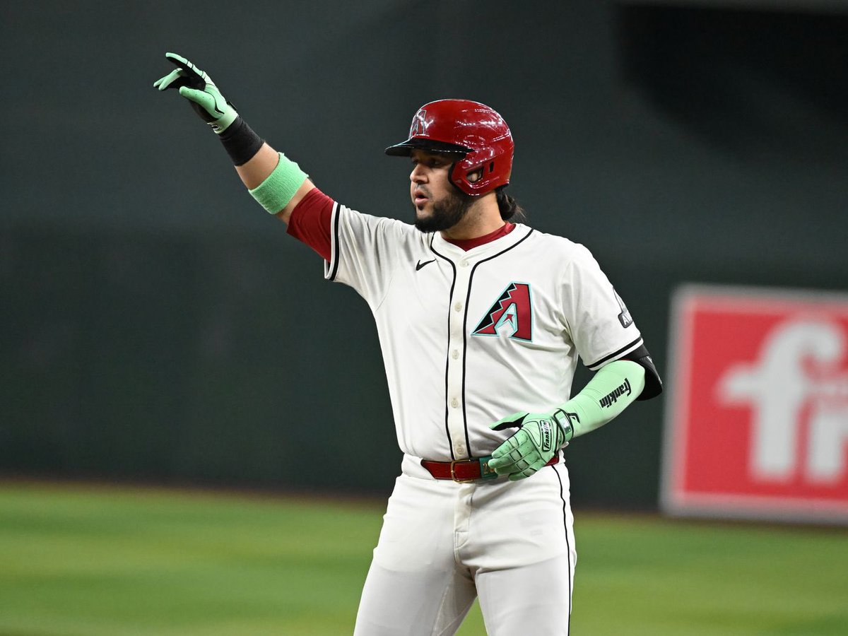 theyanksonly's tweet image. Jack Curry:
"I know the Yankees have NOT had substantive conversations with the Diamondbacks. Going forward, we'll see if that does occur."