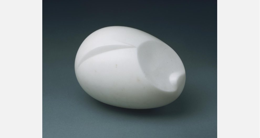 seeseejee's tweet image. If Brâncuși’s Newborn stripped sculpture to its rawest essence—form without excess—
then Cryptopunks V1 did the same for NFTs.
Minimal. Misunderstood. Mocked.
But history remembers the first who dared to be simple.#NFTartist