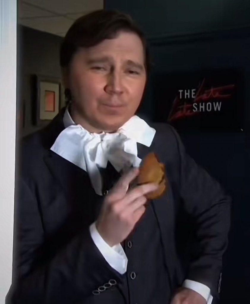 6rrraphite's tweet image. I was sobbing on my bed but then I remembered Paul Dano exists