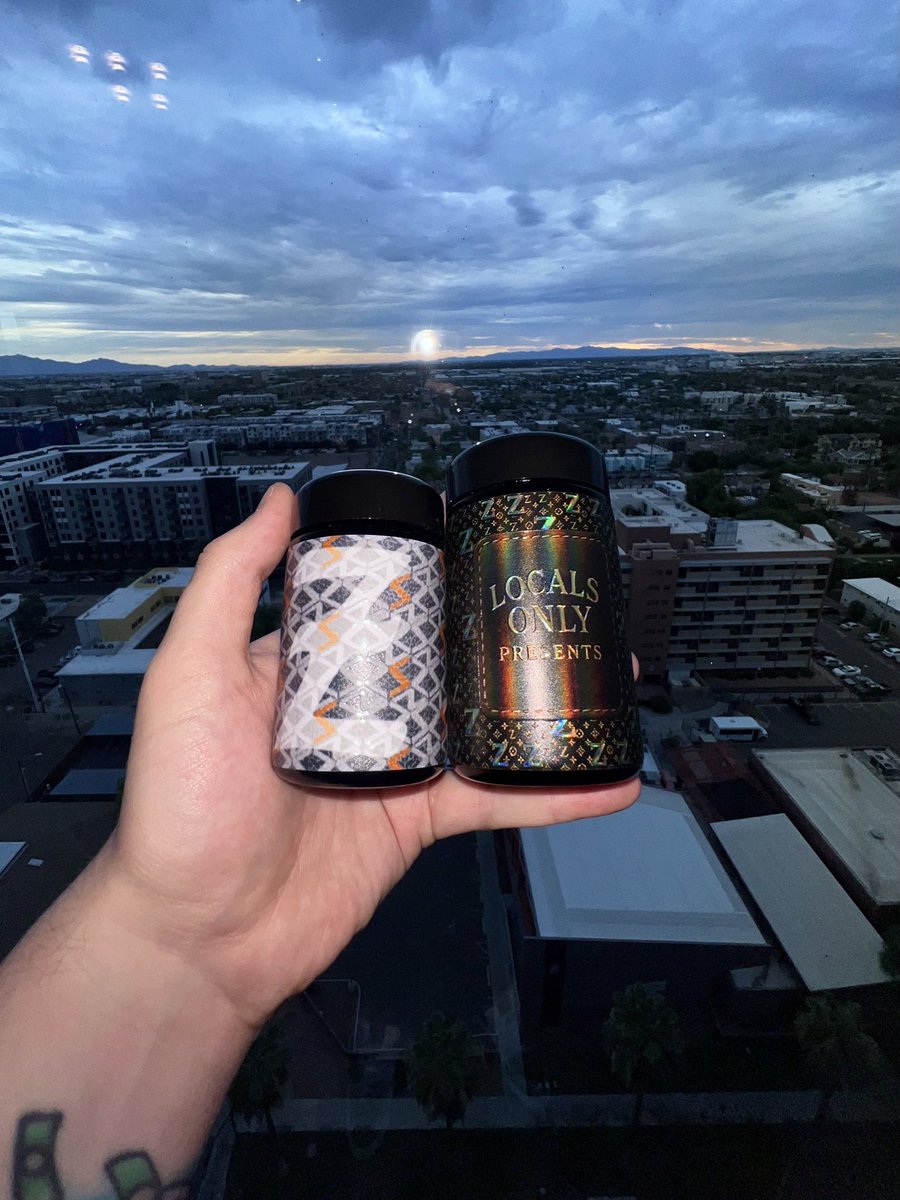 satellite_drops's tweet image. Phenomenal work from both camps; took the rare opportunity to burn these batches of Z side by side.🤞🏼🔥
Thank you @desertdoinkss for tossing me some king size wide Phantoms to try out.🫡🏆
@LocalsOnly_007
@DurdanSean35250
@ZeroGravity510
@ccr42069
@Imperialclubla