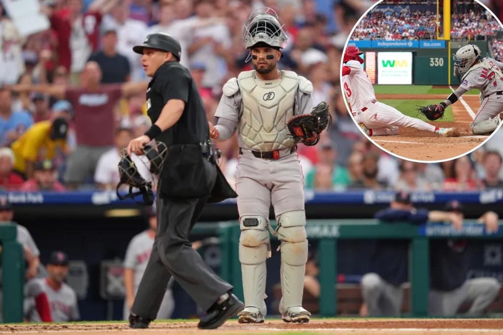 nypostsports's tweet image. Red Sox’s Carlos Narvaez gets called for another catcher’s interference — one day after wild walk-off trib.al/zDqSzlQ