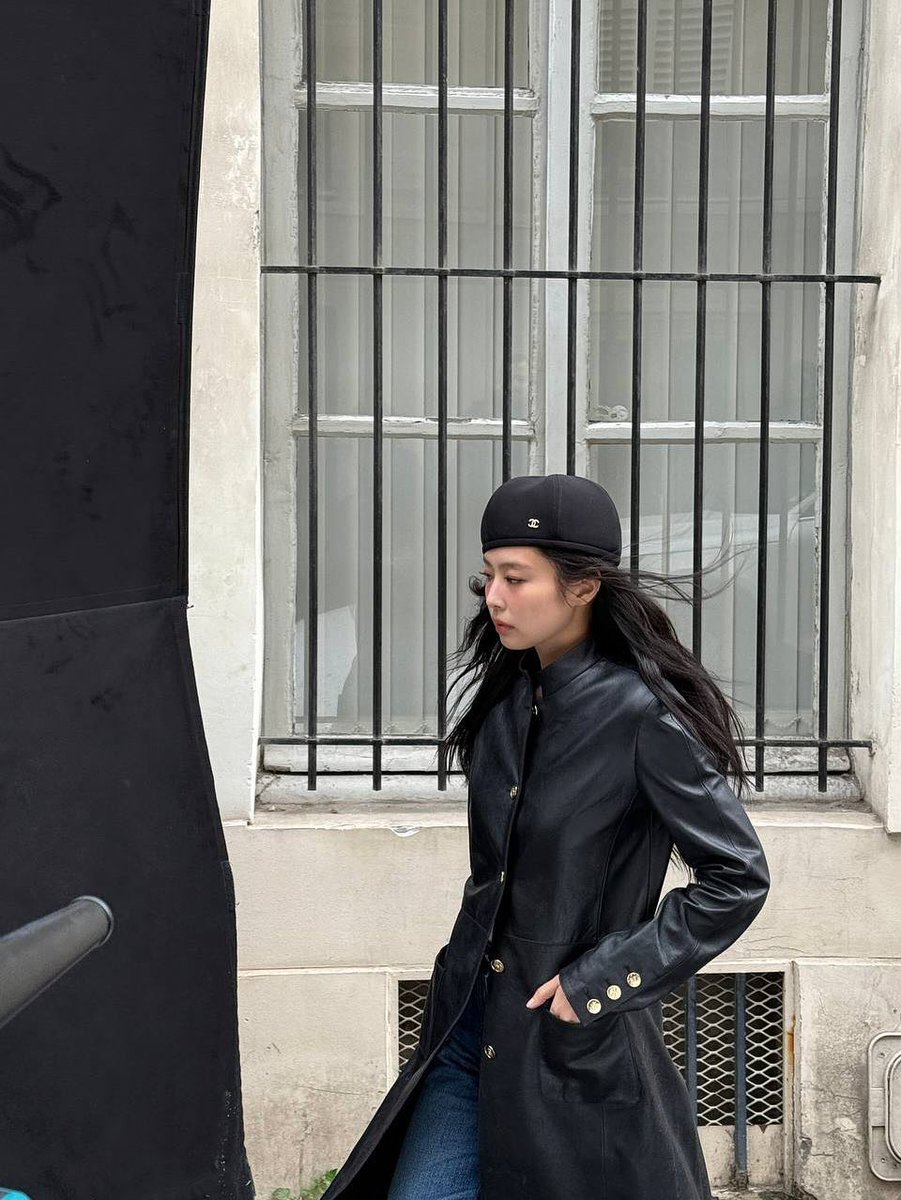 JennieDCGallery's tweet image. 250723 #JENNIE IG Update

chaneldiary 🖤🖤🖤