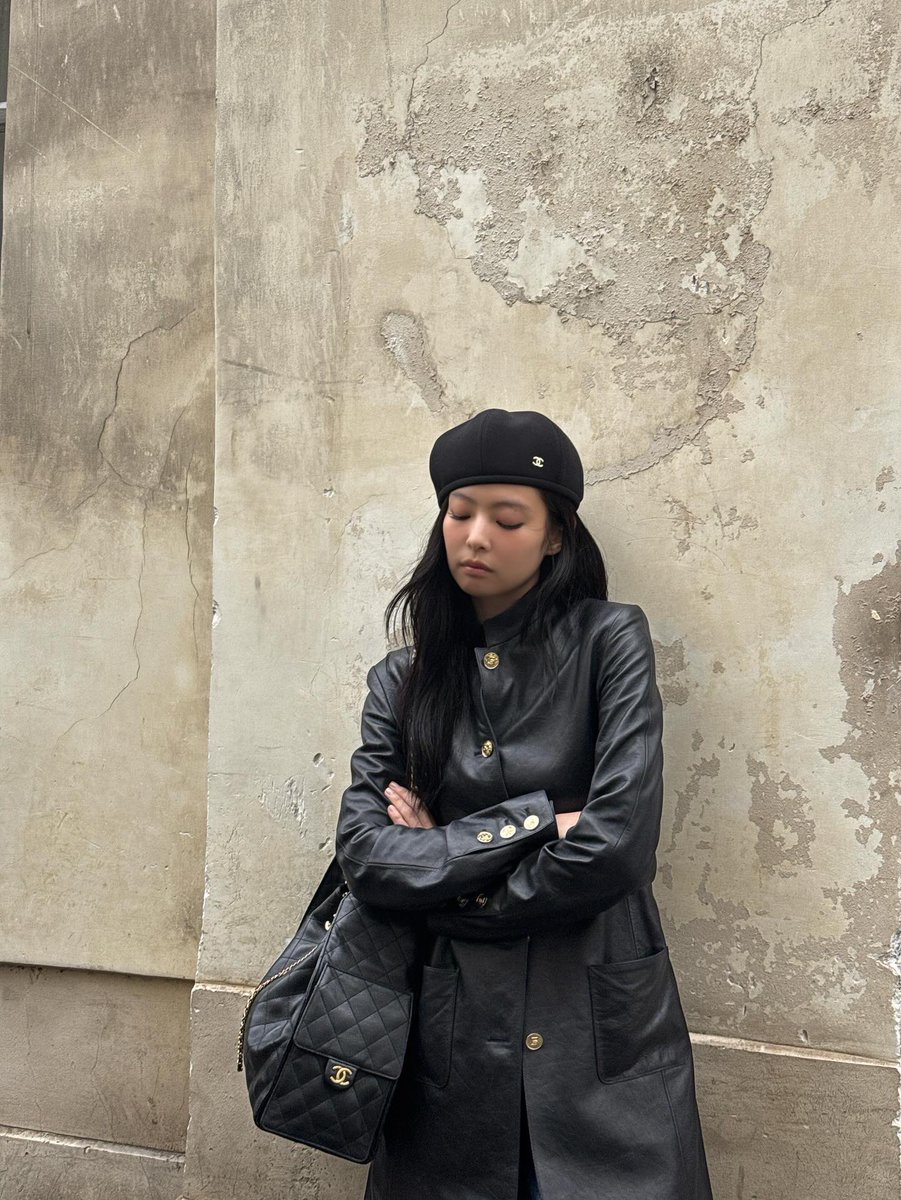 JennieDCGallery's tweet image. 250723 #JENNIE IG Update

chaneldiary 🖤🖤🖤