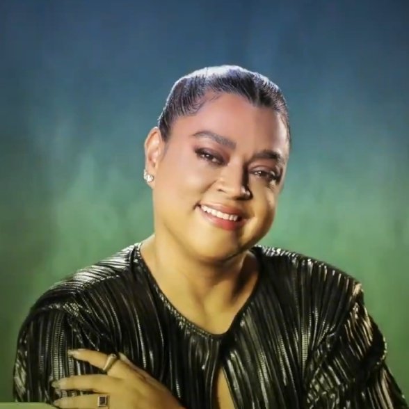 forumeplay's tweet image. Anna Luiza Santiago deu nota 10 para o belíssimo tributo a Preta Gil em #ValeTudo exibido anteontem. A abertura da novela ganhou uma versão da canção Brasil na voz de Preta, originalmente eternizada por Gal Costa, madrinha da artista.