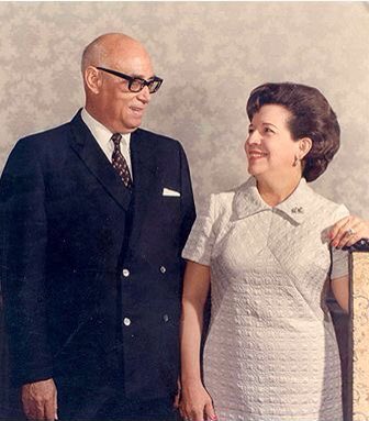 #23Jul 1919: Nace la Gran Compañera Doña Menca de Leoní en Altagracia de Orituco, #Guárico.

Fué una destacada política venezolana y primera dama durante la presidencia de Raúl Leoni (1964-1969). Fundó el Festival del Niño, que luego se convirtió en la Fundación del Niño
#AD