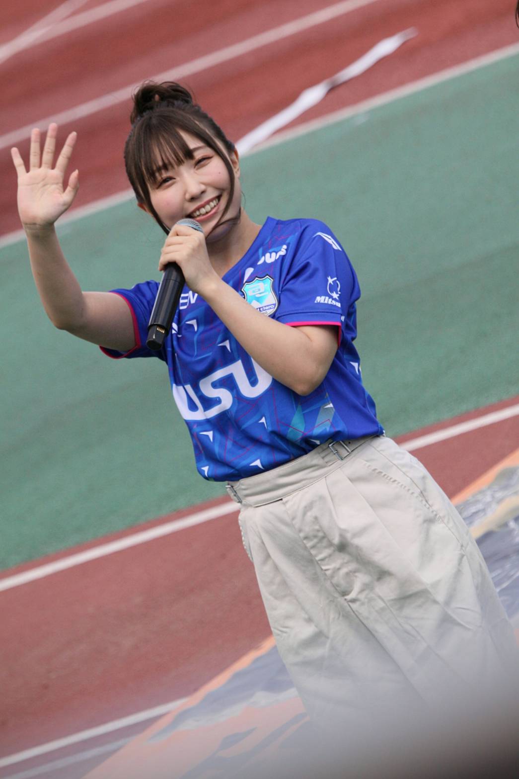 づ*け様 鈴木愛奈　直筆サインA4パネル 鈴木愛奈 直筆サイン 声優 サイン ラブライブ サンシャイン